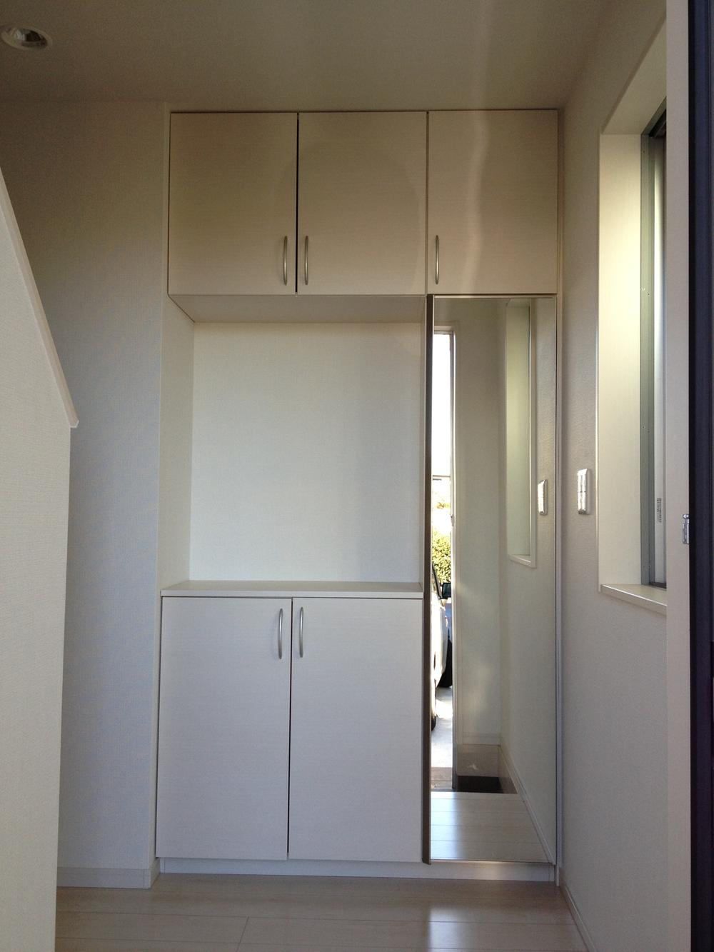 Entrance. Local (11 May 2013) Shooting