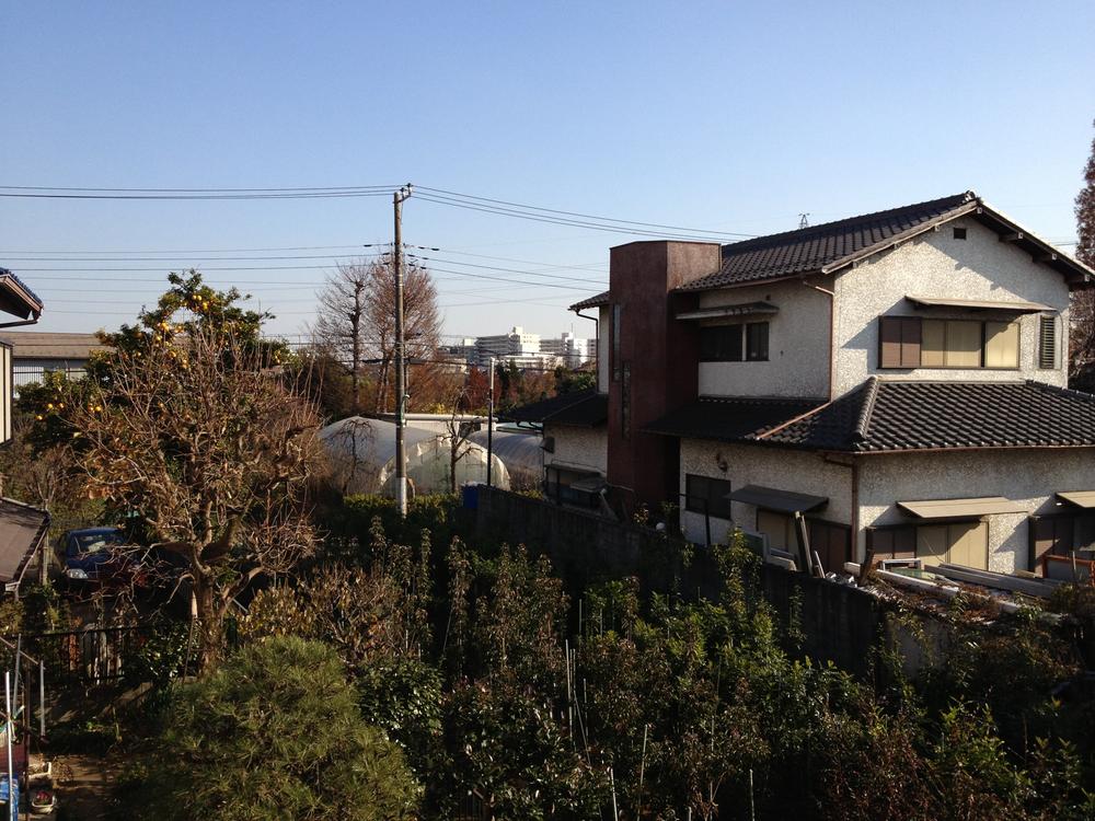 View photos from the dwelling unit. View from the site (November 2013) Shooting It is the east side of the view from the second floor Western-style. 