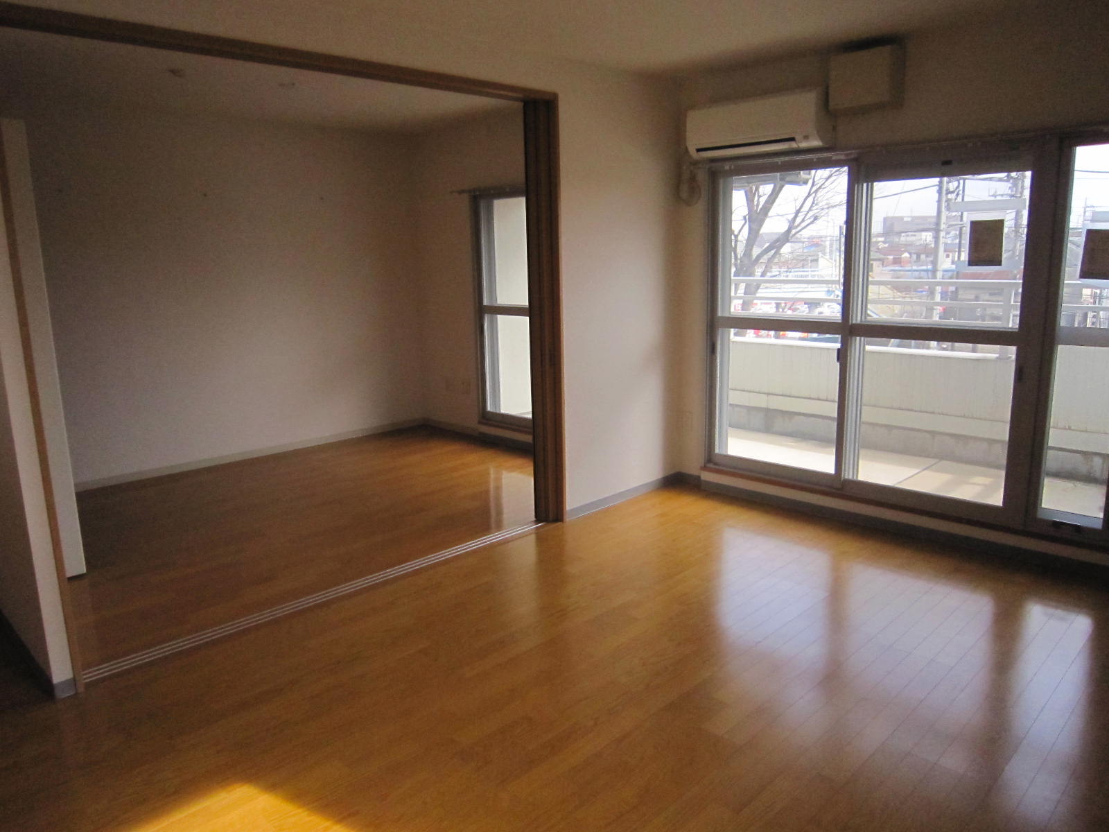 Living and room. Furthermore spacious open the door of the living room