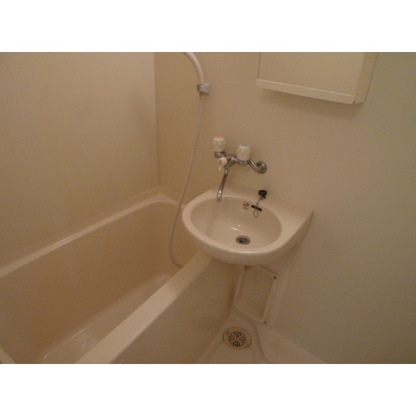 Bath. bus ・ Restroom