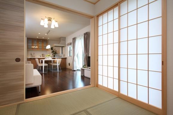 Non-living room. Versatile living room can also Japanese and integrated use. Japanese-style Ya for visitors, Such as when a little want to purr, In the space of relaxation. (April 2013) Shooting