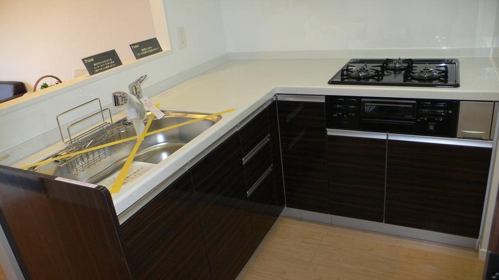 Kitchen. Local (August 2013) Shooting