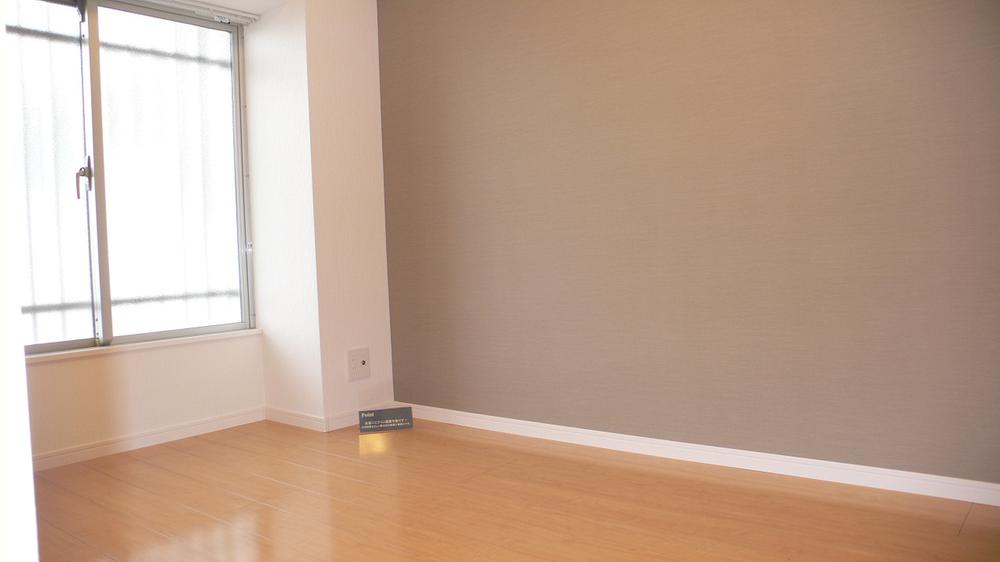 Non-living room. Renovated room (August 2013) Shooting