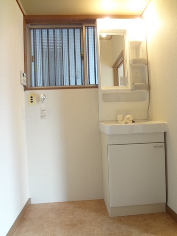 Washroom. Washstand of December 2012 has been replaced