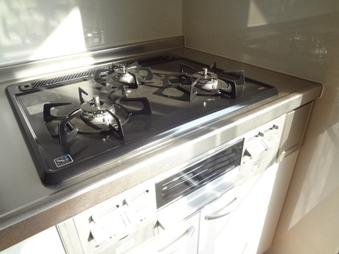 Other Equipment. Three-necked gas stand