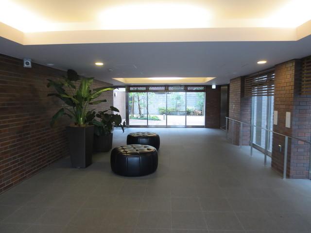 Entrance. Brillia Hibarigaoka Entrance