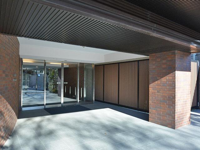 Entrance. Brillia Hibarigaoka Entrance