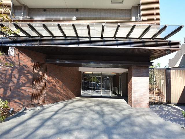 Entrance. Brillia Hibarigaoka Entrance