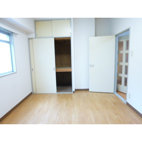 Other room space. Yes window