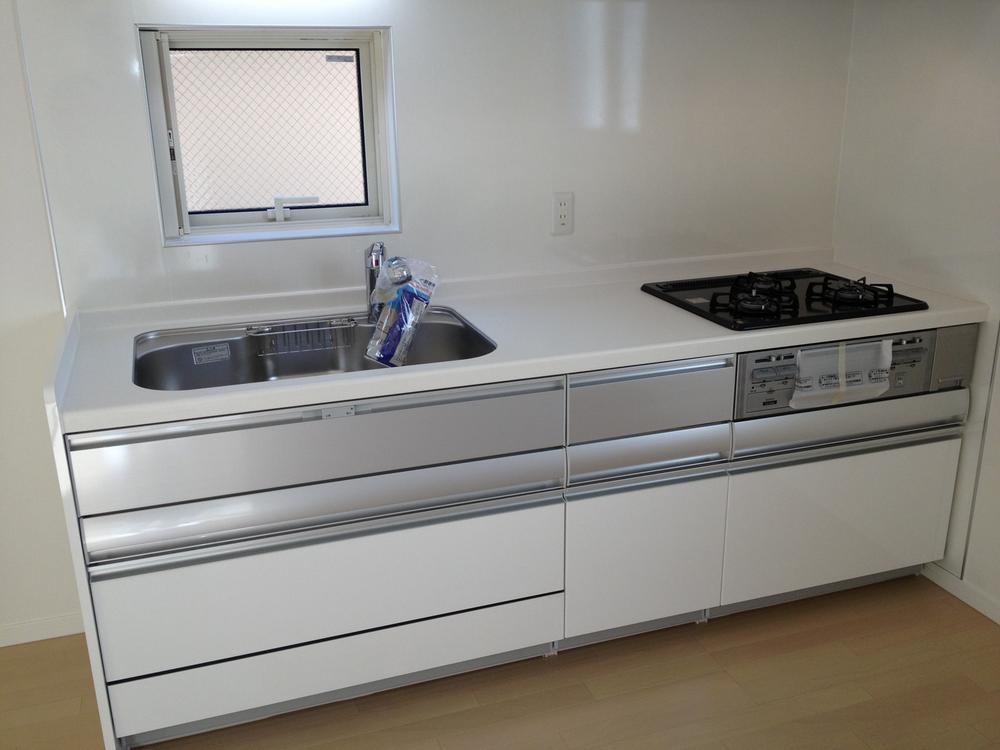 Kitchen. Indoor (2013 December 28) shooting Kitchen of C Building.