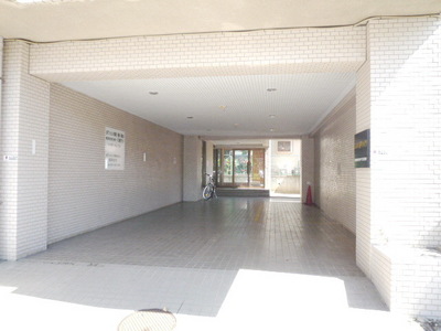 Other. 5m to Entrance (Other)