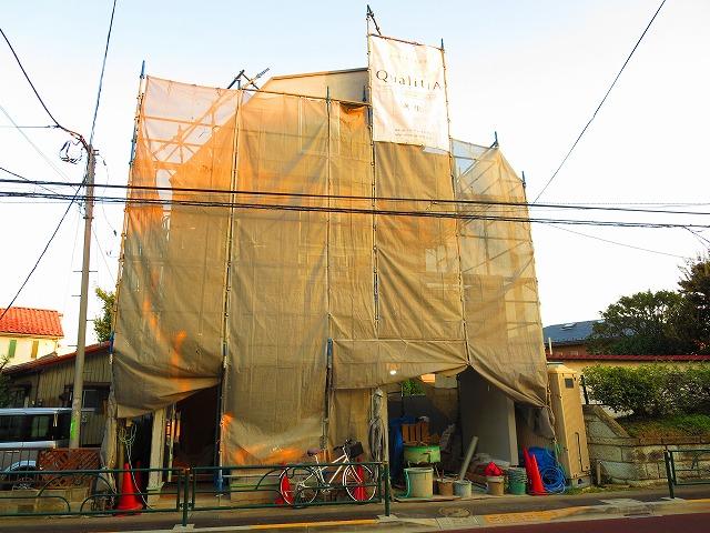 Local appearance photo. Local shooting