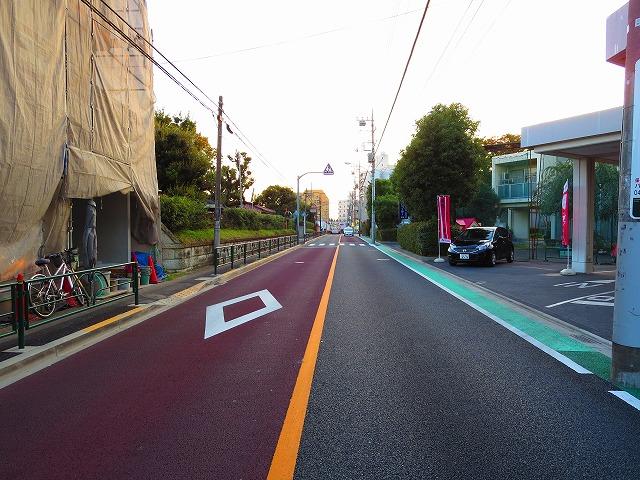 Local photos, including front road. Local shooting