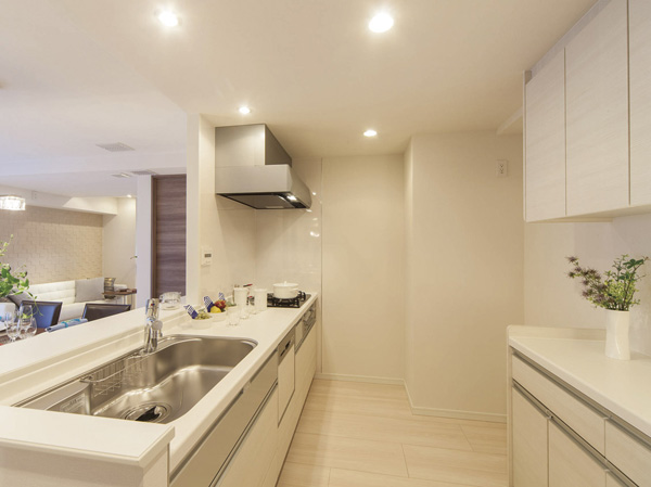 Kitchen.  [kitchen] The kitchen is, Ease of use is of course, So that in those pleasant time to be there, It was consideration. A convenient, beautifully, Friendly water around to the people, To support the day-to-day life, It provides a high-quality relaxation.