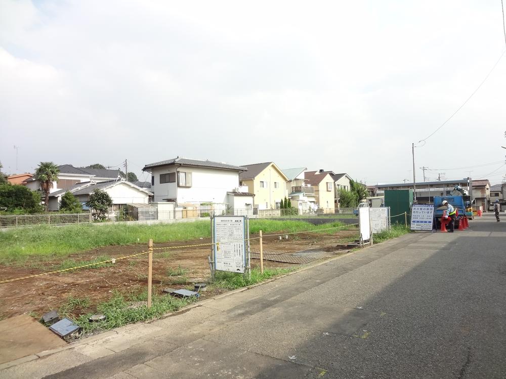 Local photos, including front road. Local (September 2013) Shooting