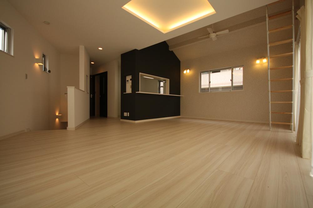 Living. Indoor (11 May 2013) Shooting