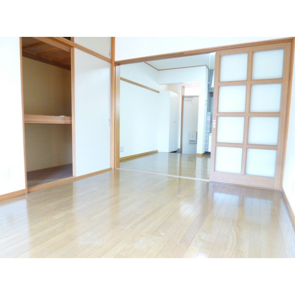 Living and room. Flooring