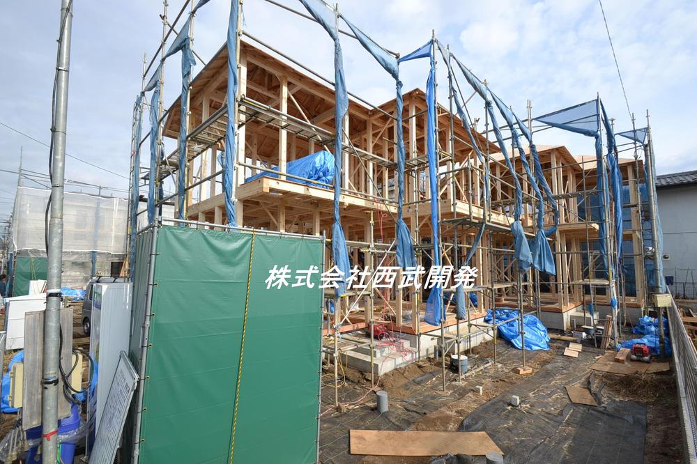 Local appearance photo. Local (12 May 2013) Shooting