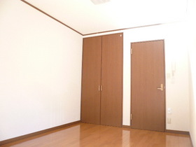 Living and room. Sunny in the living room