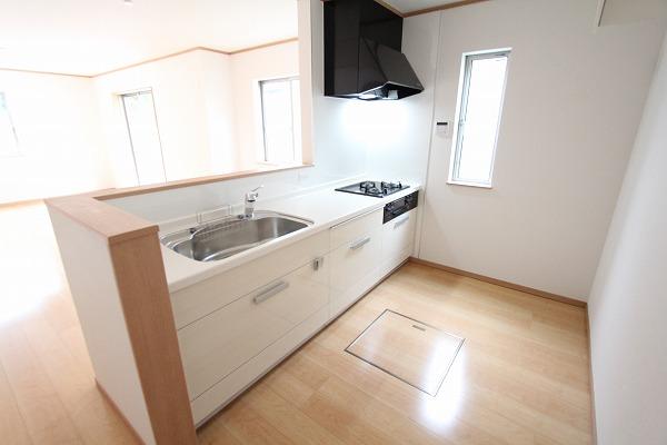 Kitchen. Kitchen (November 10, 2013) Shooting