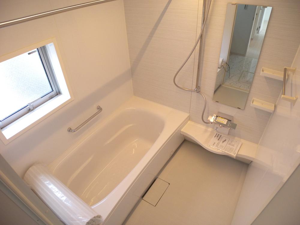 Bathroom. Indoor (11 May 2013) Shooting