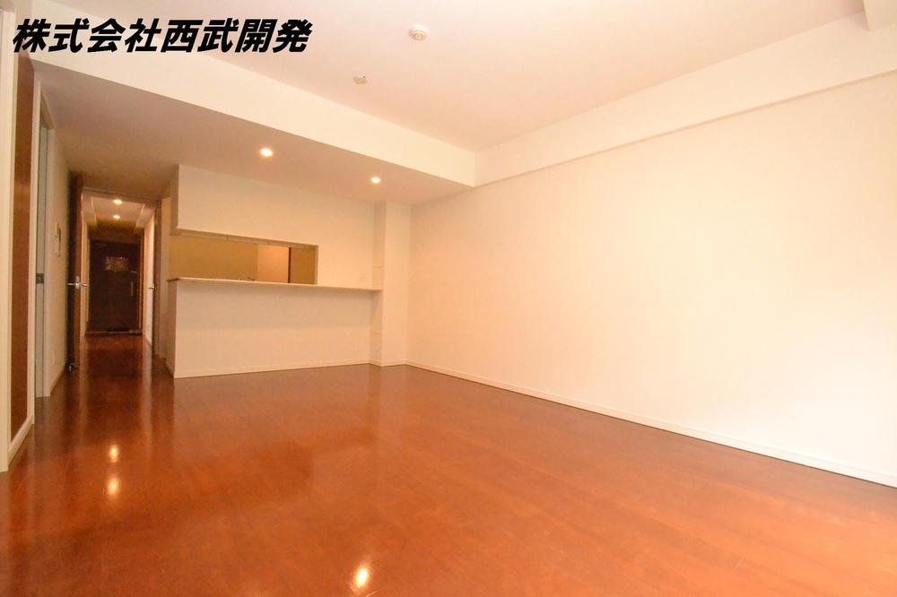 Living. Indoor (11 May 2013) Shooting