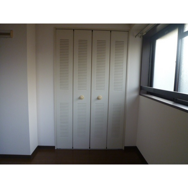 Living and room. North Western-style housing