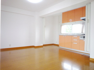 Living and room. 10 Pledge of LDK