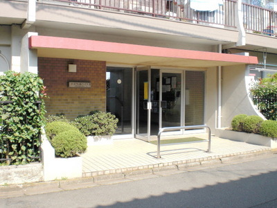 Other. 5m to Entrance (Other)