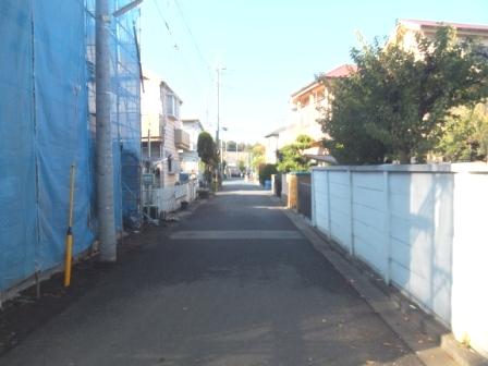 Local photos, including front road. Local (November 16, 2013) Shooting