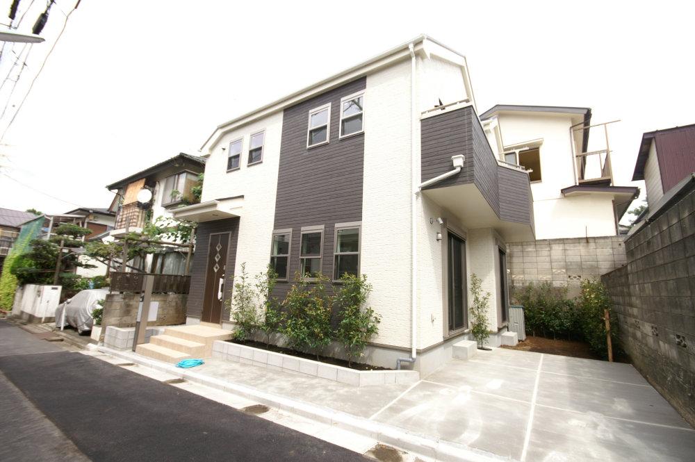 Same specifications photos (appearance). Seibu Shinjuku Line is "Higashifushimi" station walk 11 minutes of good location.