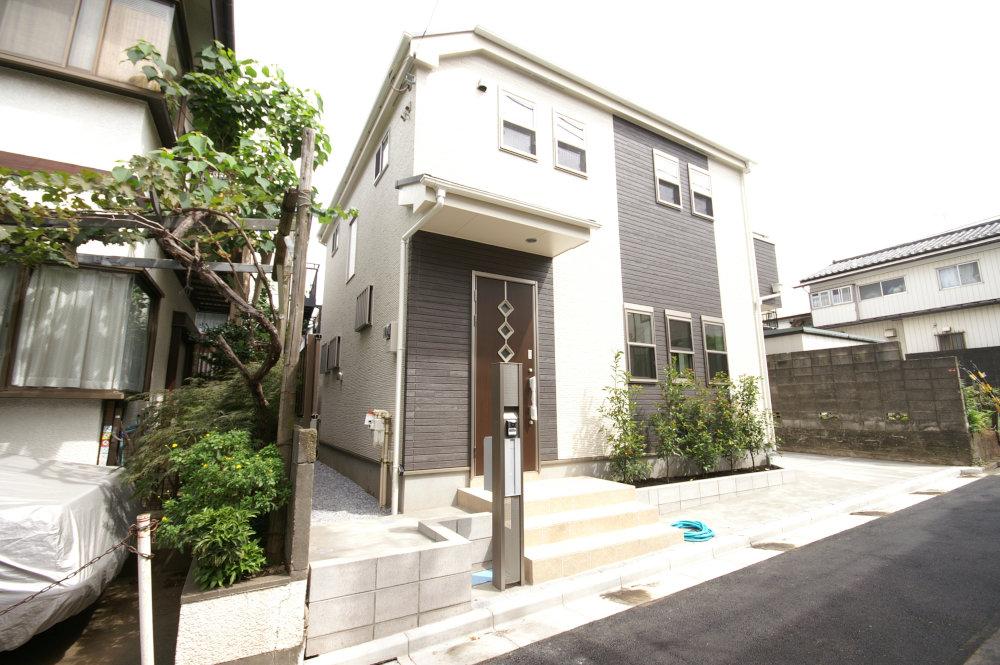 Same specifications photos (appearance). Newly built single-family of Nishitokyo Higashifushimi 4-chome. In all three buildings now on the remaining two buildings. This photo will be in construction cases. Because there is a building that you can preview your local, Please feel free to contact.