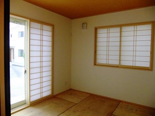 Non-living room. Indoor (10 May 2013) Shooting