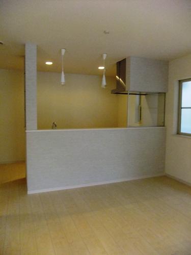 Kitchen. Indoor (10 May 2013) Shooting