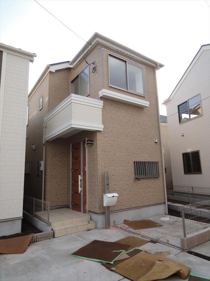 Local appearance photo. C Building