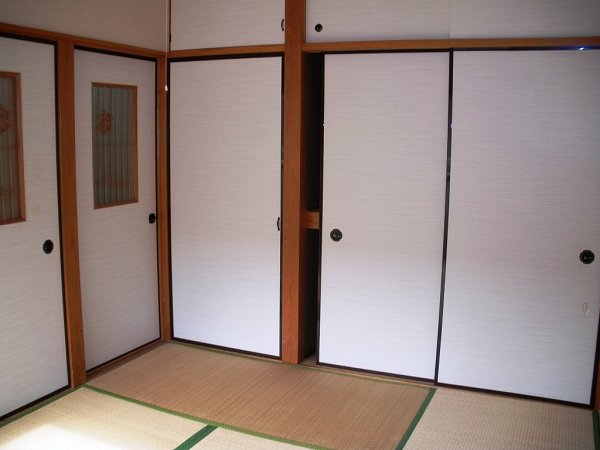 Other room space.  ☆ It is the south side Japanese-style room