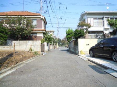 Local photos, including front road. Road is also beautiful