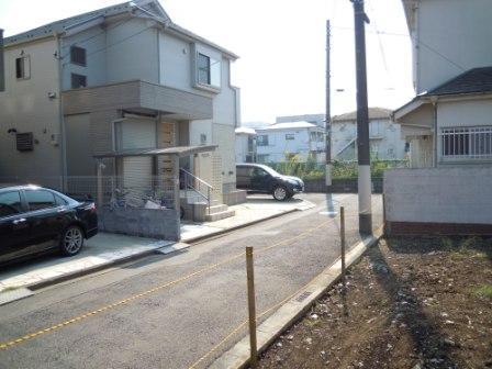 Local photos, including front road. It is a residential area lined with detached