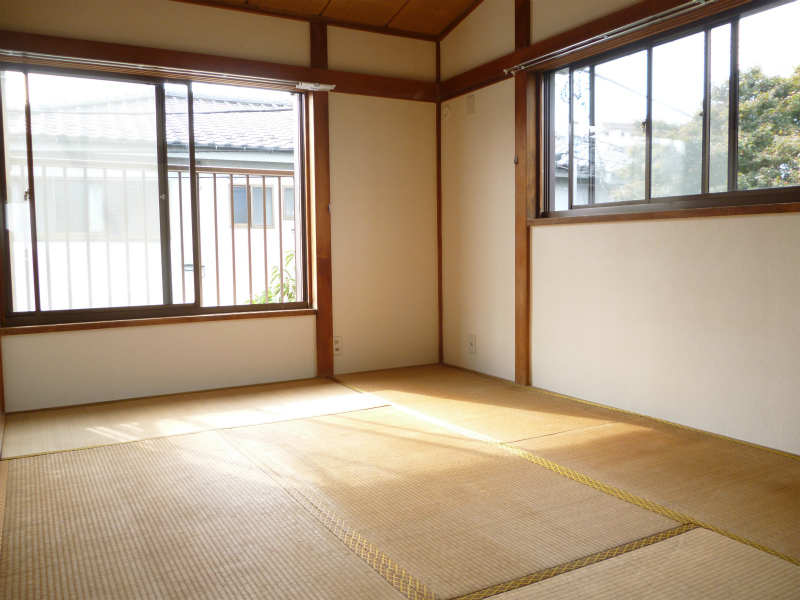 Other room space.  ☆ Second floor west Japanese-style room Per day is a good two-plane daylight. 