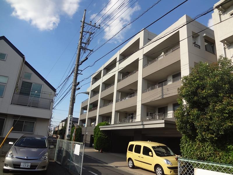 Local appearance photo. Local (10 May 2013) Shooting