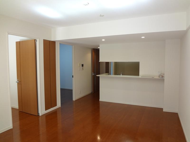 Living. Local (10 May 2013) Shooting