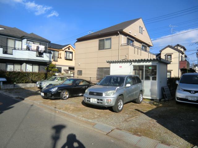 Local photos, including front road. Local (January 2014) Shooting