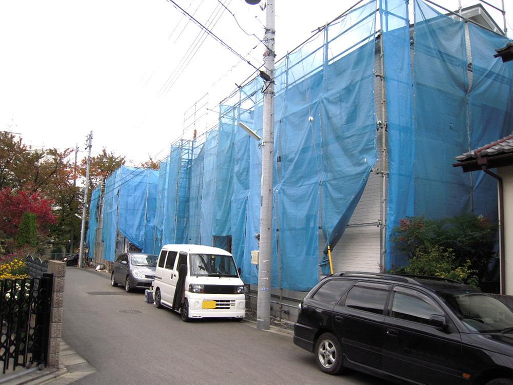 Local appearance photo. Local (11 May 2013) Shooting