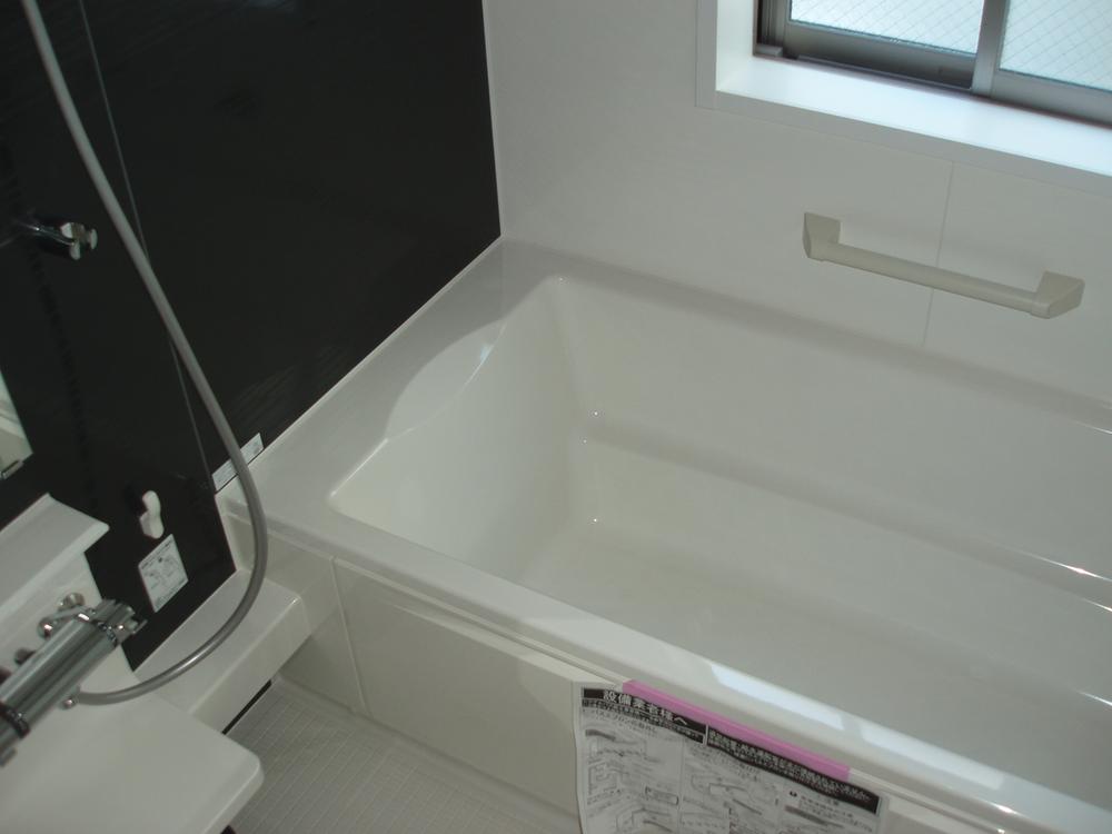 Same specifications photo (bathroom)