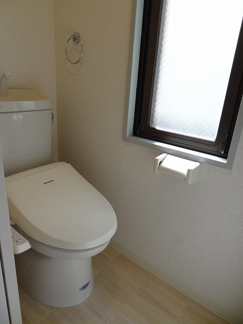 Toilet. Was Washlet newly established at the time of the construction work! 
