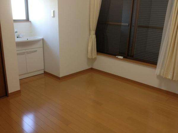 Other room space. There is a wash basin on the second floor Western-style