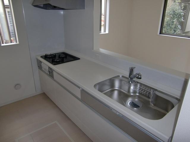 Kitchen. Face-to-face is the kitchen.