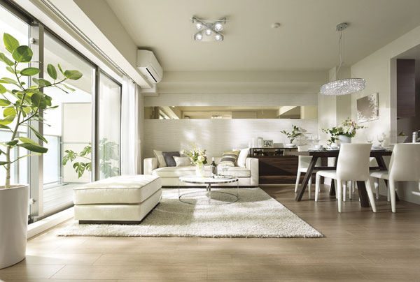 Living.  [Open space design that fun to live spreads] South ・ Southwest ・ Pleasant living of southeast ・ dining, Balcony with a glass railing of the semi-transparent, First floor dwelling units provided with a whole mansion private garden. Its clear and airy, We will spread the fun to live with every day.