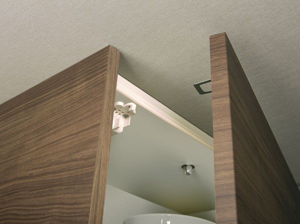 earthquake ・ Disaster-prevention measures.  [Safety measures around the kitchen] Or providing a "fixed for the foundation" of the refrigerator and cupboard, Lock is applied and to sense the shaking adoption of "earthquake-resistant latch", etc., Heavy or that break, There is a fire, We consider the safety measures around the kitchen. (Earthquake-resistant latch ・ Same specifications)