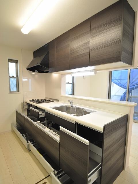 Kitchen. C Building kitchen